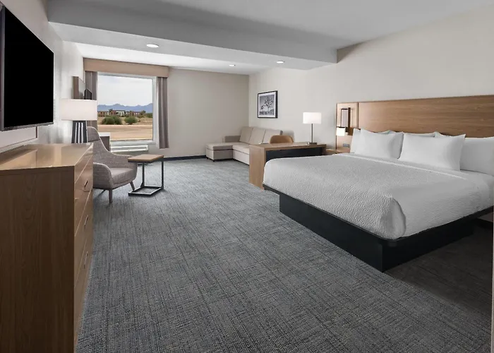 Hotel La Quinta & By Wyndham West Glendale